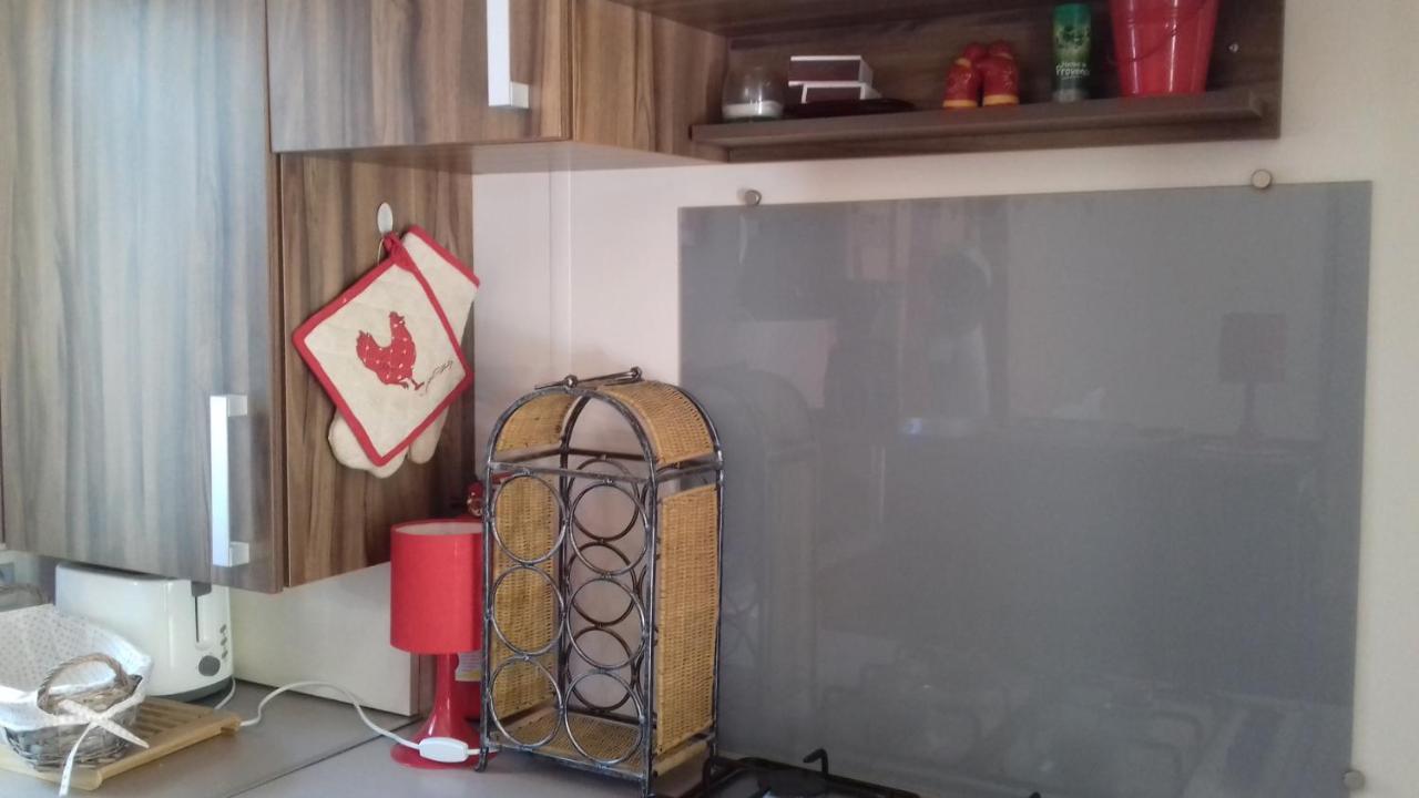 Hotel La Carabasse Vias Zewnętrze zdjęcie