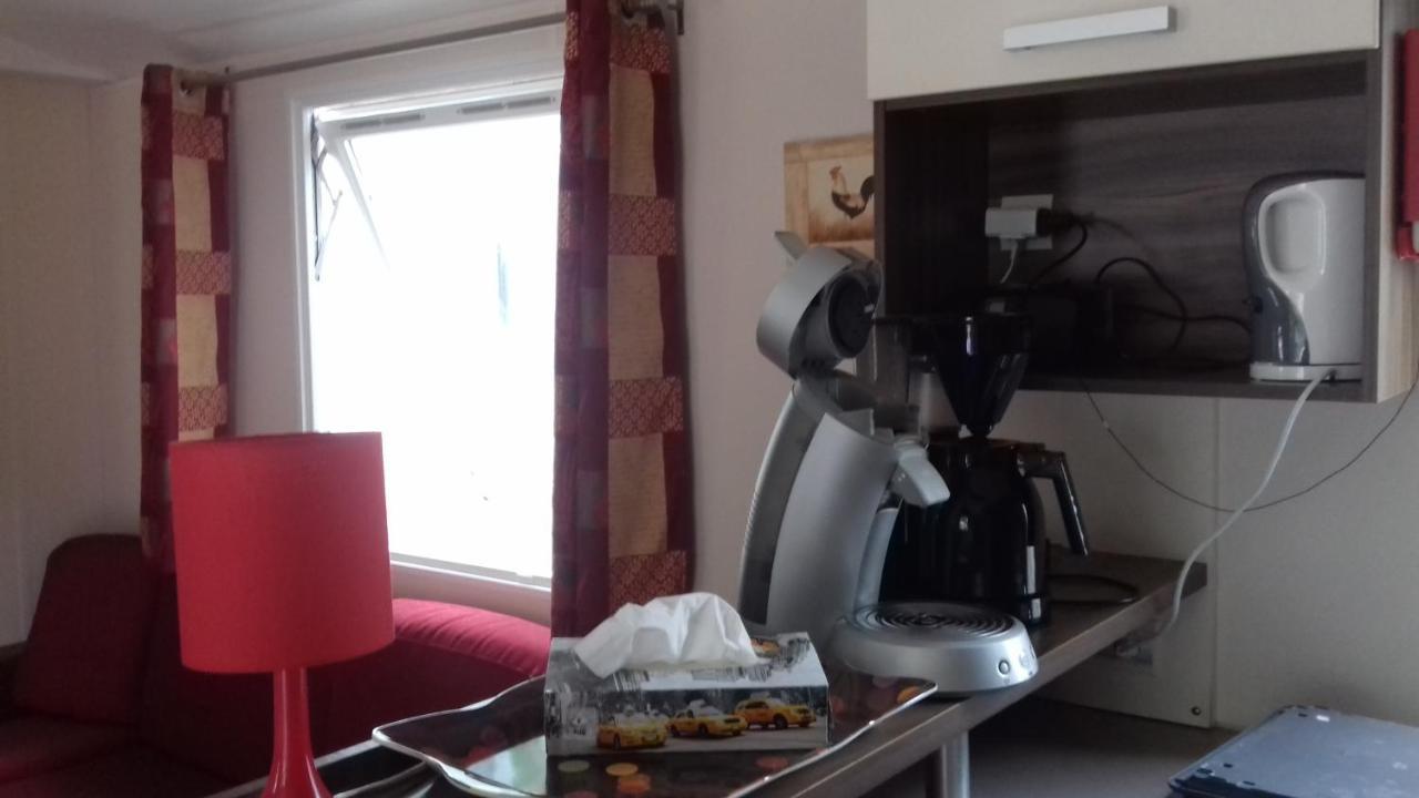 Hotel La Carabasse Vias Zewnętrze zdjęcie