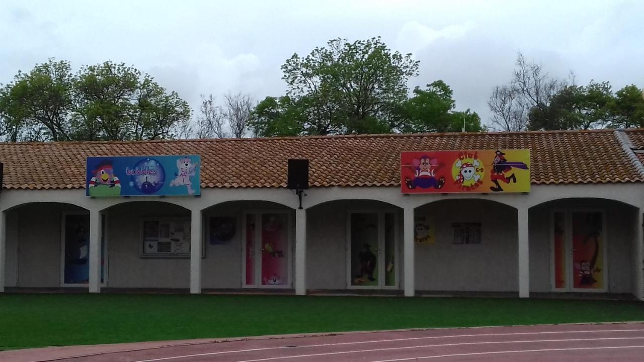 Hotel La Carabasse Vias Zewnętrze zdjęcie